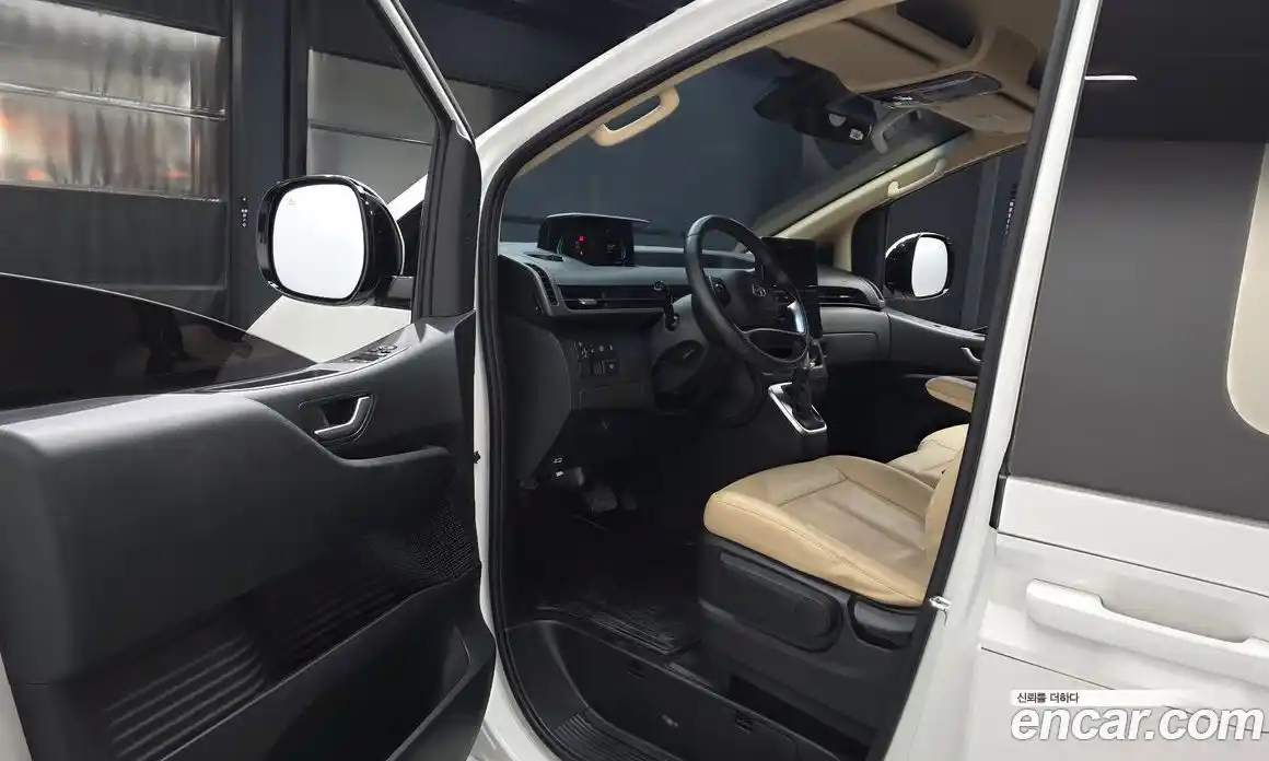 Hyundai Staria 2025 1.6 Автомат в Москве № 529724, фото 10