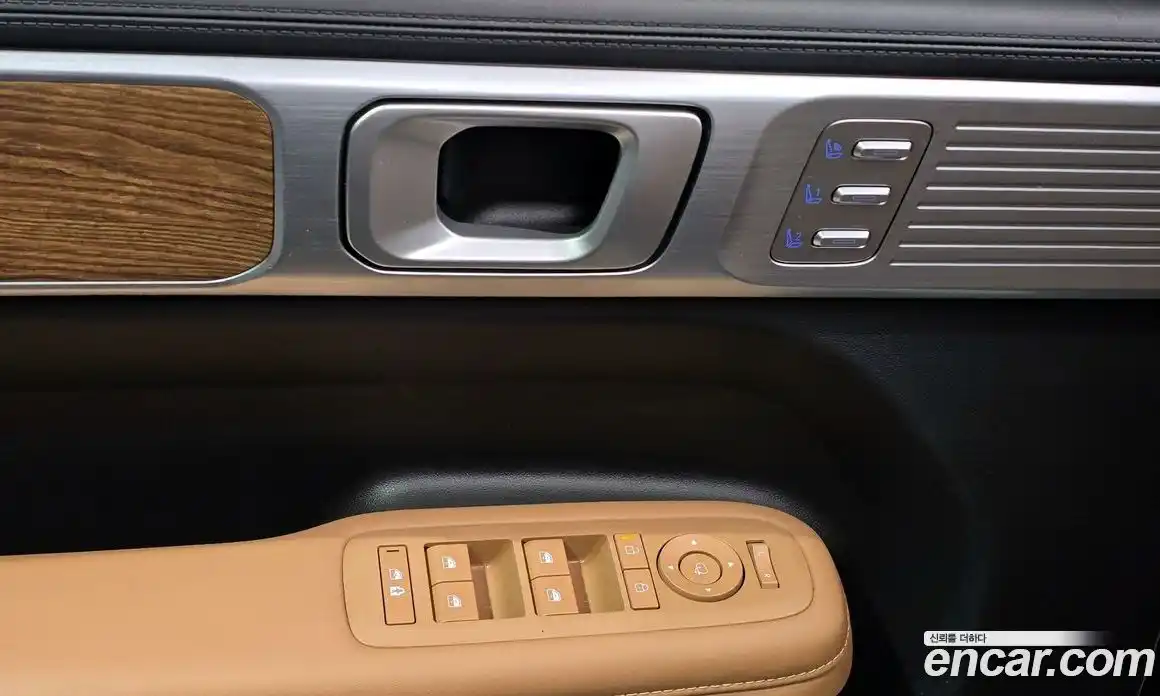 Hyundai Santa Fe 2024 1.6 Автомат в Москве № 531068, фото 19