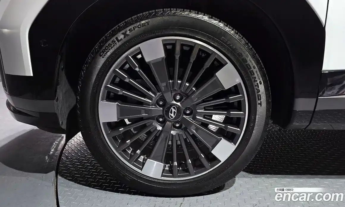 Hyundai Santa Fe 2024 1.6 Автомат в Москве № 531068, фото 5