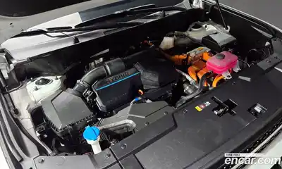 Hyundai Santa Fe 2024 1.6 Автомат в Москве № 531068, миниатюра 6