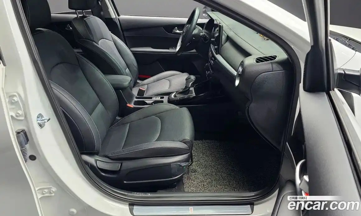 Kia K3 2024 1.6 Автомат в Москве № 531993, фото 10