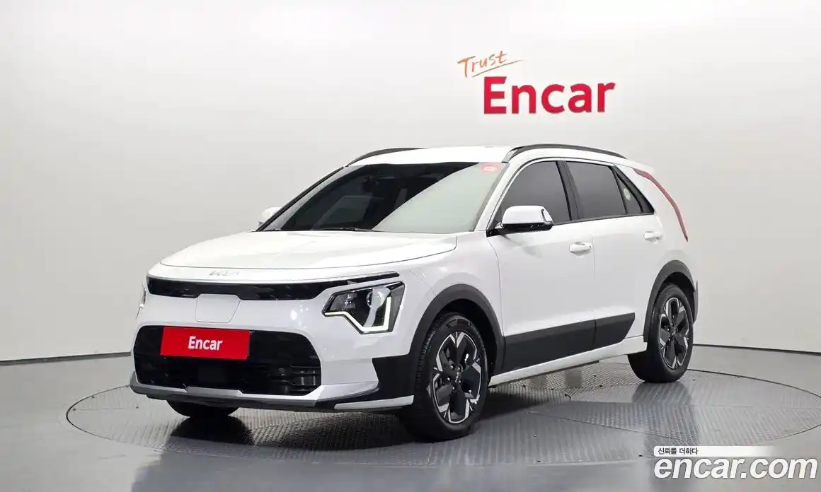 Kia Niro 2024 0.2 Автомат в Москве № 532685, фото 1