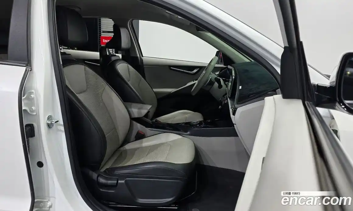 Kia Niro 2024 0.2 Автомат в Москве № 532685, фото 11