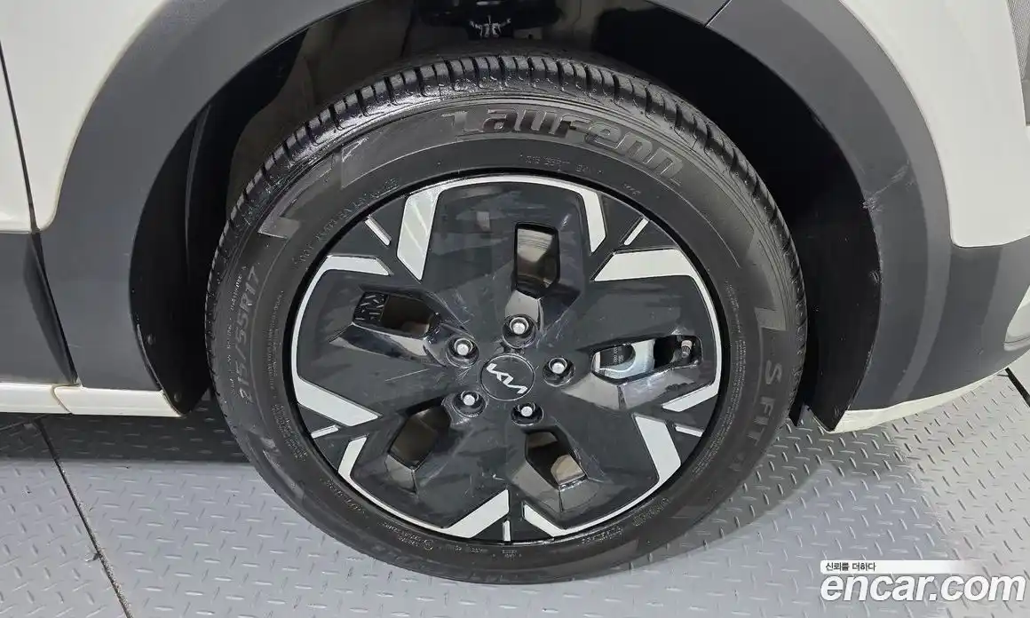 Kia Niro 2024 0.2 Автомат в Москве № 532685, фото 5