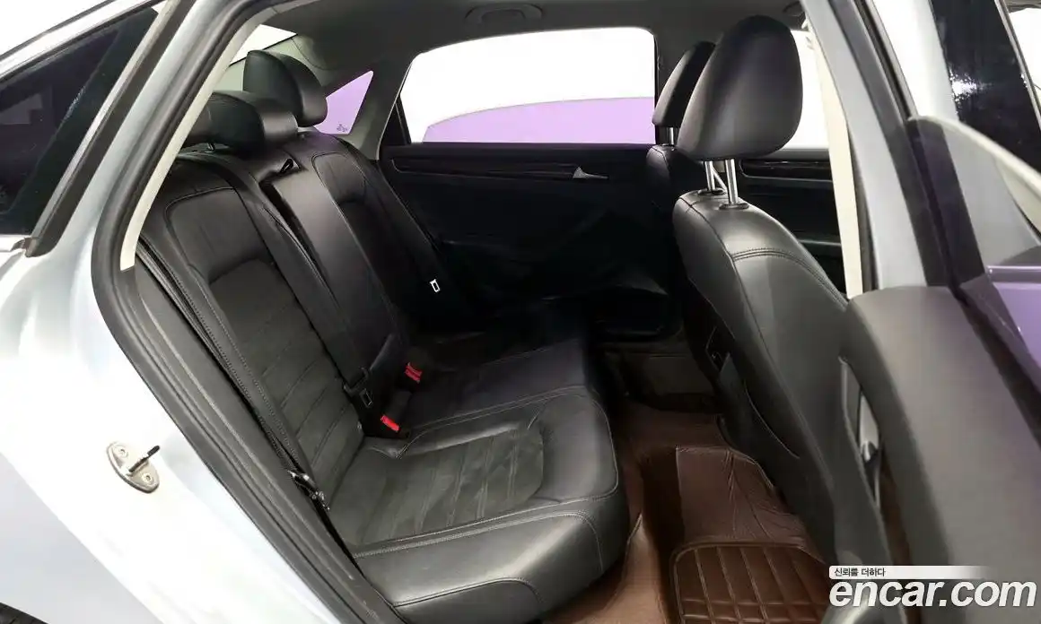 Volkswagen Passat 2014 2.0 Автомат в Москве № 533576, фото 12