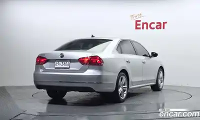 Volkswagen Passat 2014 2.0 Автомат в Москве № 533576, миниатюра 2