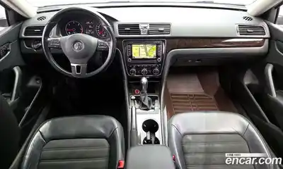 Volkswagen Passat 2014 2.0 Автомат в Москве № 533576, миниатюра 7