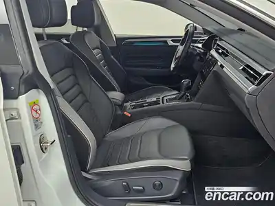 Volkswagen Arteon 2022 2.0 Автомат в Москве № 533937, миниатюра 10