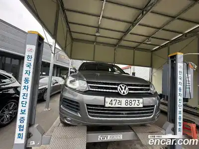 Volkswagen Touareg, 2012