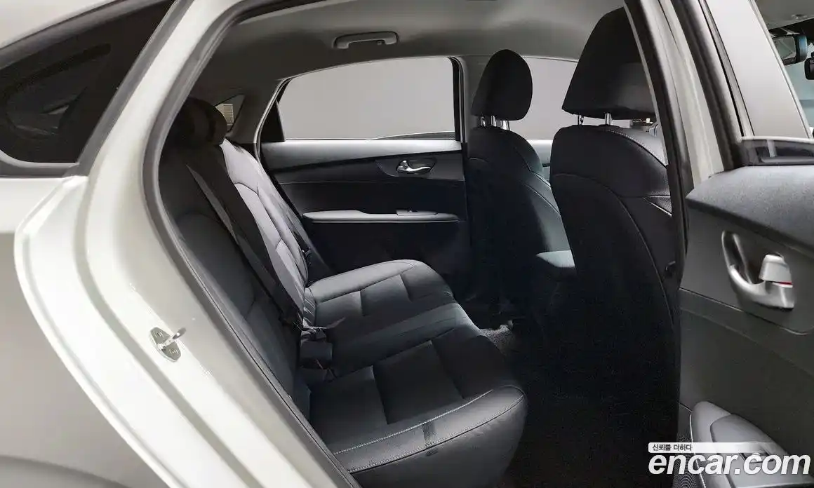 Kia K3 2019 1.6 Автомат в Москве № 534957, фото 13