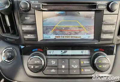 Toyota RAV4 2017 2.5 Автомат в Москве № 536956, миниатюра 12