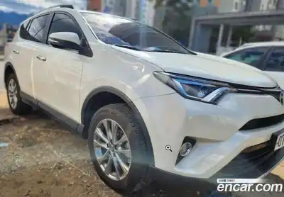 Toyota RAV4 2017 2.5 Автомат в Москве № 536956, миниатюра 2