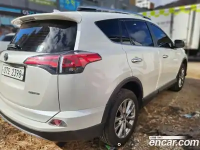 Toyota RAV4 2017 2.5 Автомат в Москве № 536956, миниатюра 5