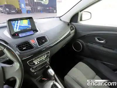 Renault SM3 2015 1.6 Автомат в Москве № 537177, миниатюра 11