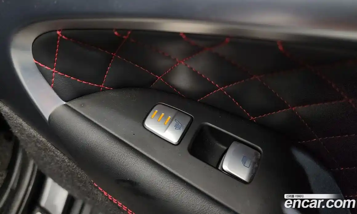 Genesis G70 2018 2.0 Автомат в Москве № 537463, фото 19