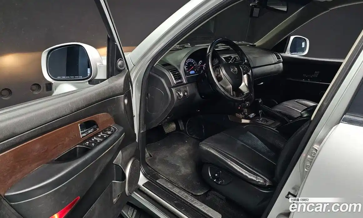 SsangYong Rexton 2015 2.0 Автомат в Москве № 539141, фото 11