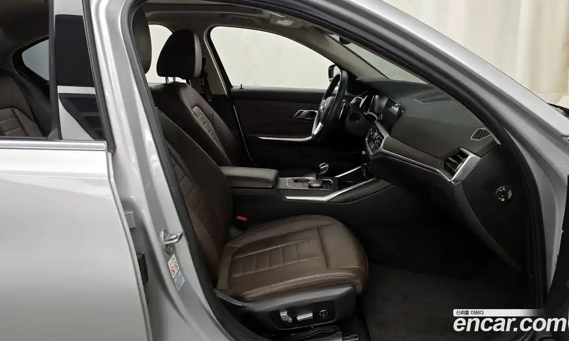 BMW 3-Series 2019 2.0 Автомат в Москве № 539758, фото 11