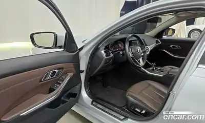 BMW 3-Series 2019 2.0 Автомат в Москве № 539758, миниатюра 10