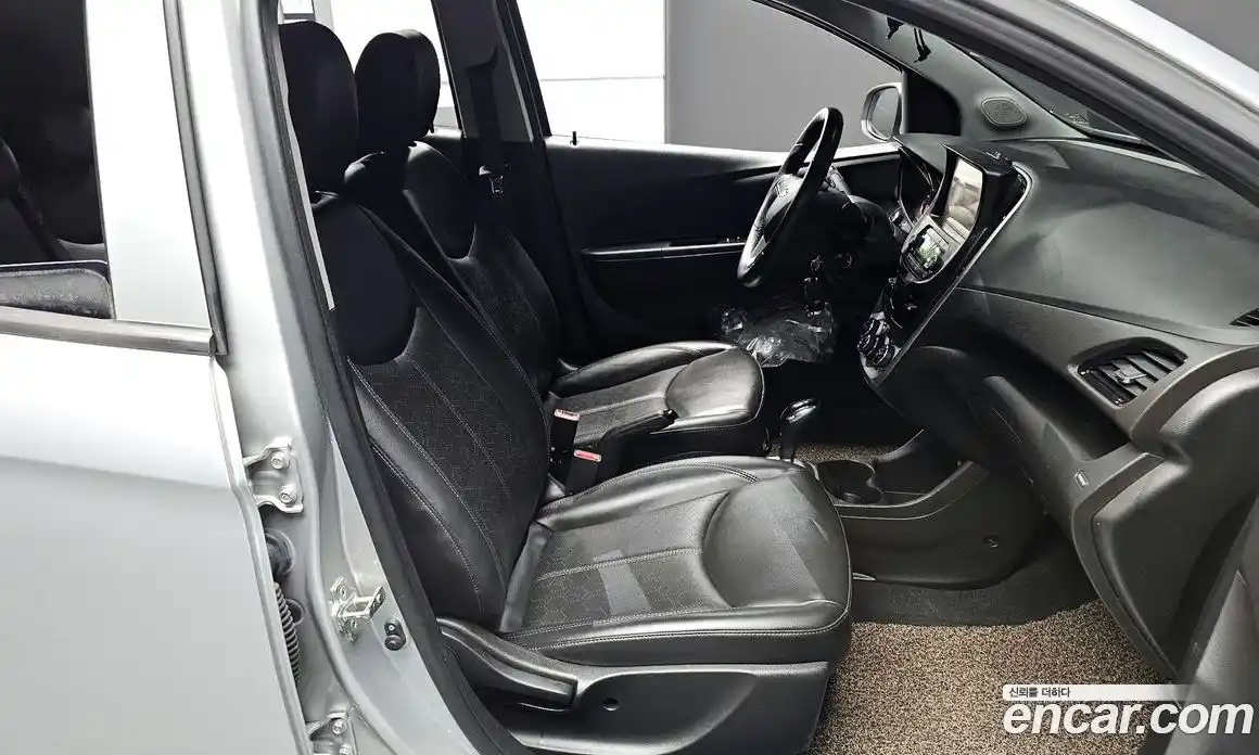 Chevrolet Spark 2017 1.0 Автомат в Москве № 539909, фото 10