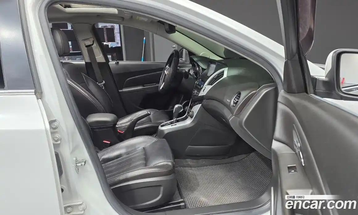 Chevrolet Cruze 2013 1.8 Автомат в Москве № 540377, фото 10