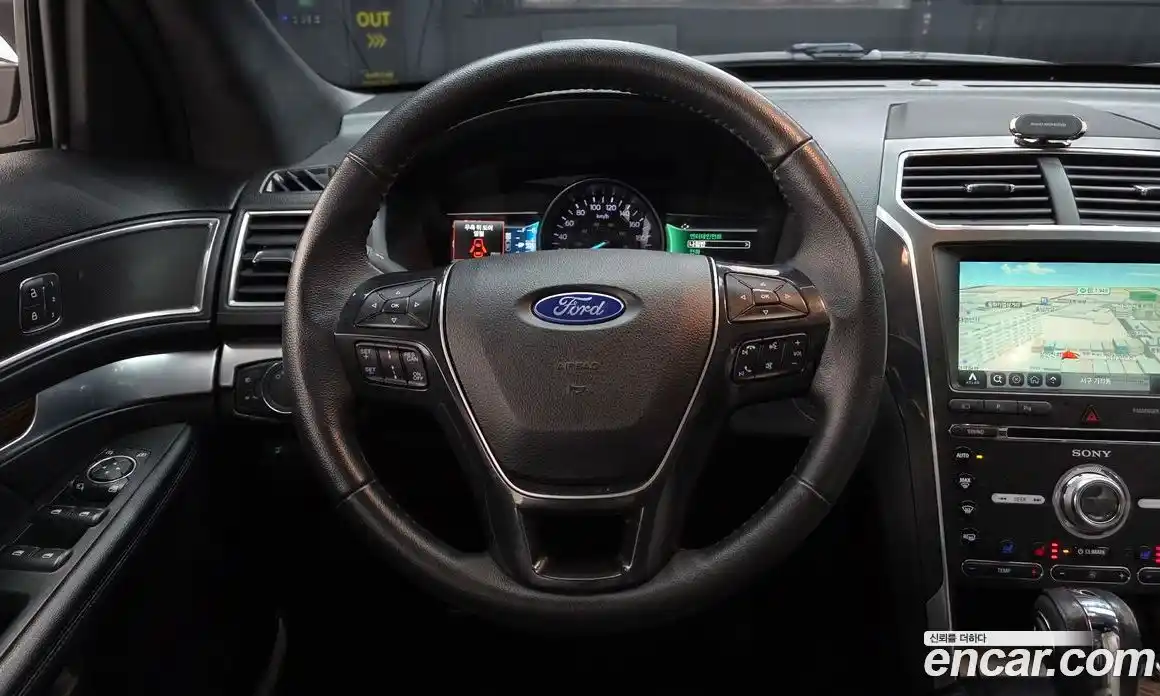 Ford Explorer 2018 2.3 Автомат в Москве № 542462, фото 13