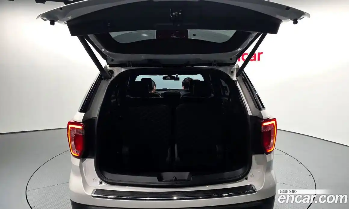 Ford Explorer 2018 2.3 Автомат в Москве № 542462, фото 20