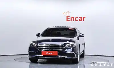 Mercedes-Benz E-Class 2021 2.0 Автомат в Москве № 543348, миниатюра 2