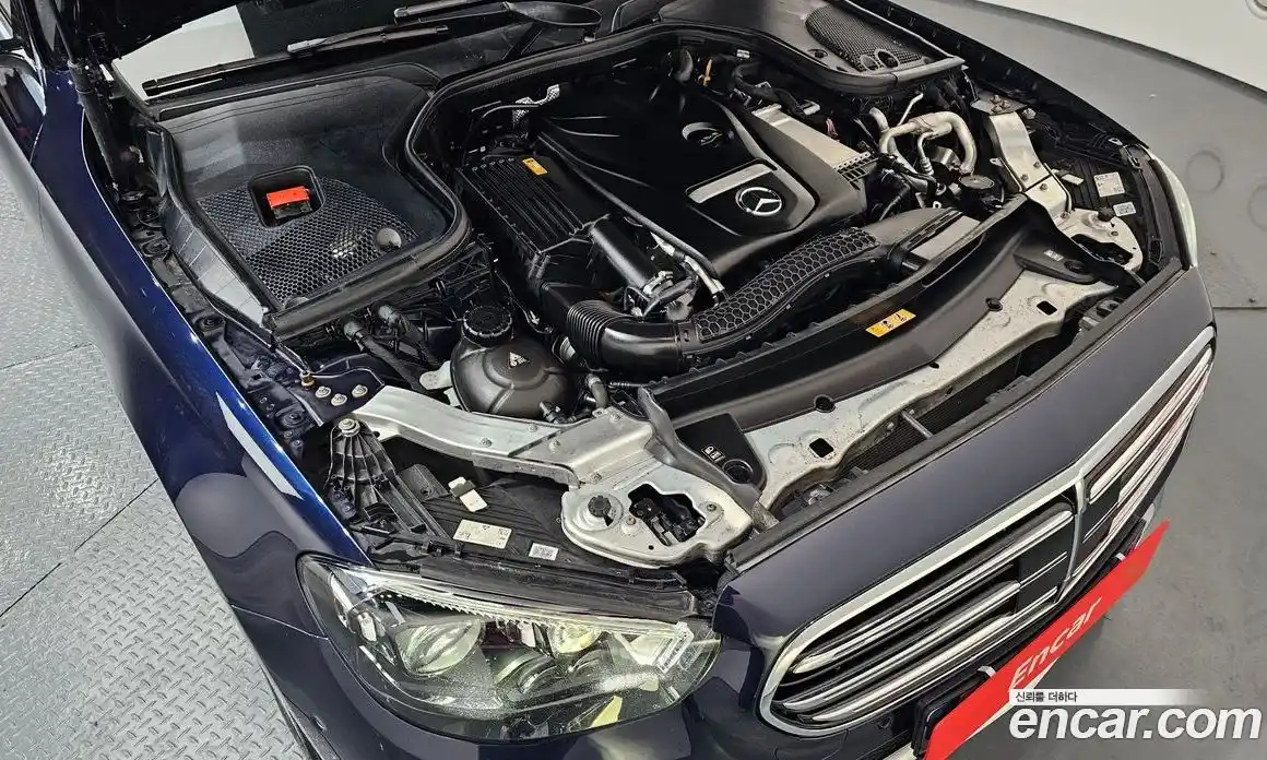 Mercedes-Benz E-Class 2021 2.0 Автомат в Москве № 543348, фото 5