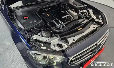 Mercedes-Benz E-Class 2021 2.0 Автомат в Москве № 543348, миниатюра 5