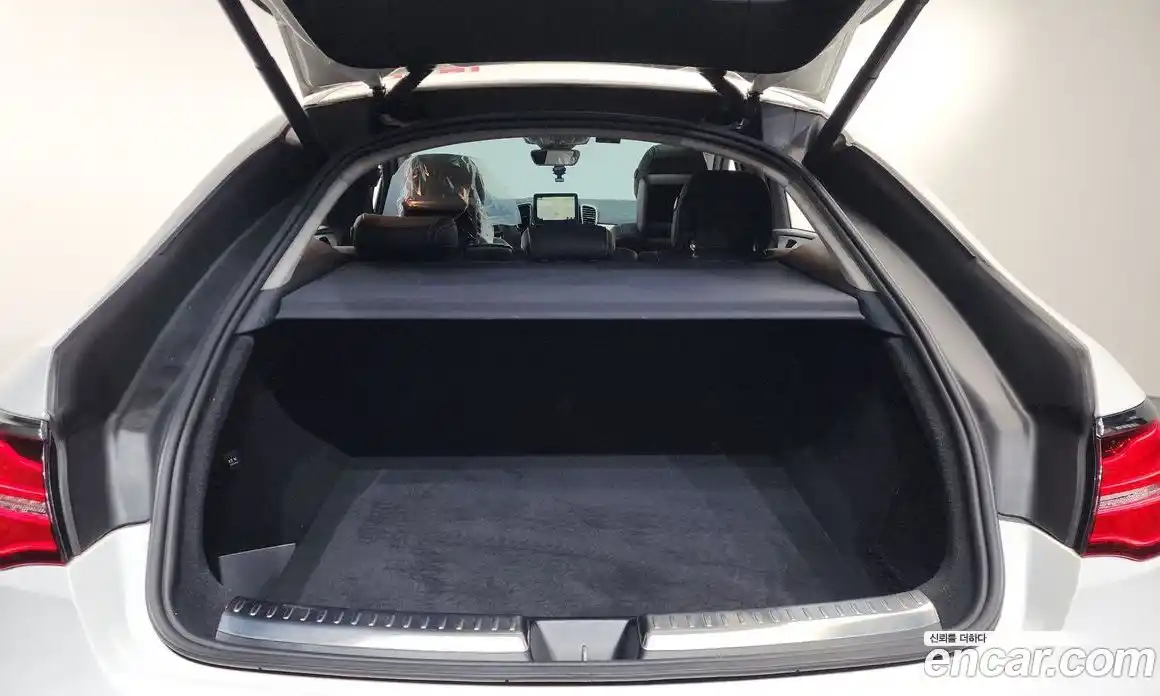 Mercedes-Benz GLE-Class 2017 3.0 Автомат в Москве № 543688, фото 20