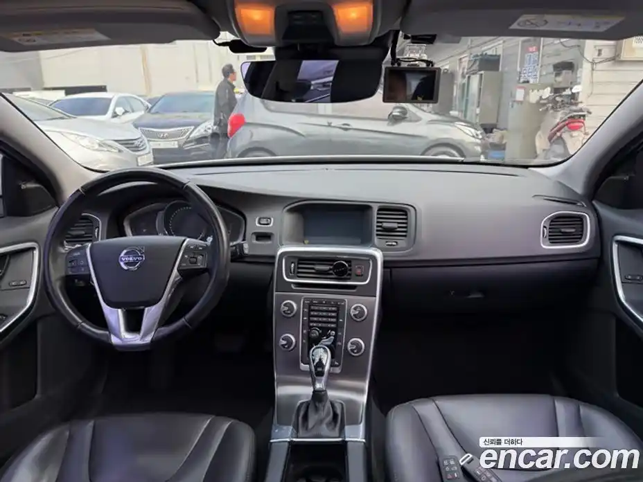 Volvo V60 2015 1.6 Автомат в Москве № 545149, фото 7