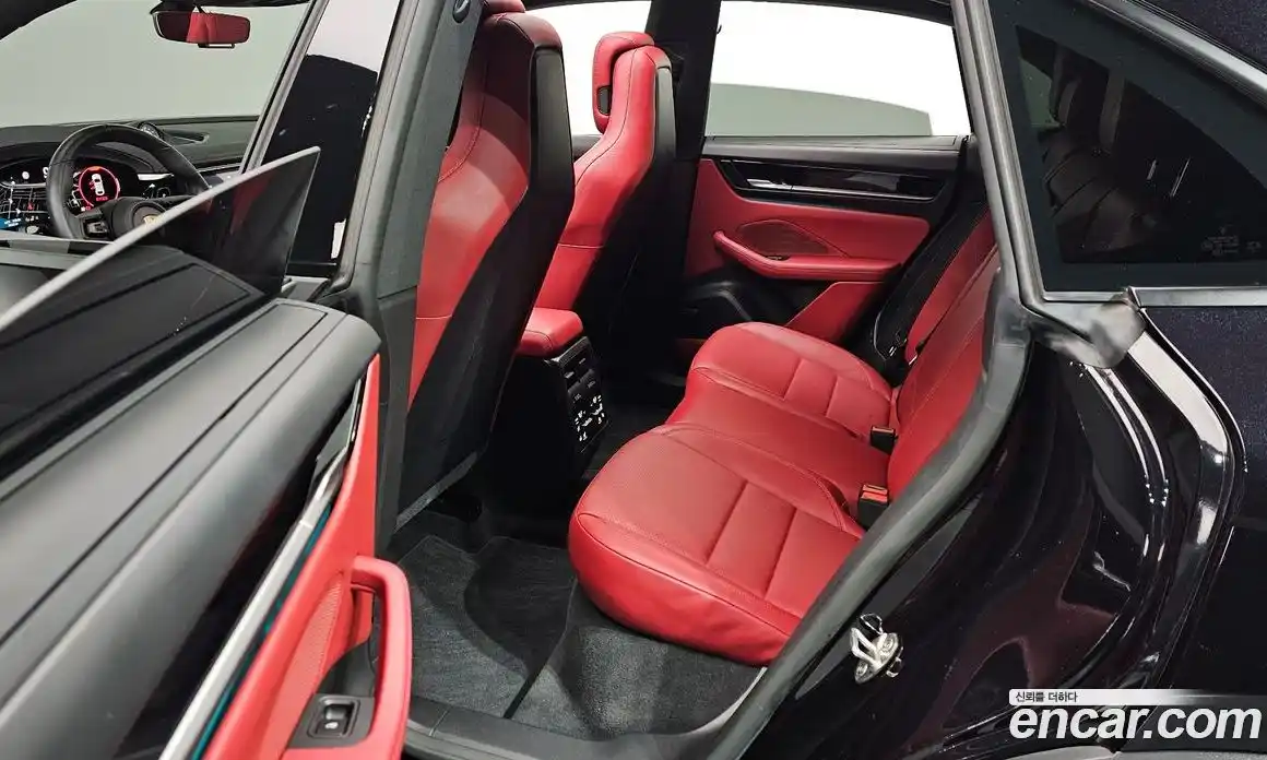 Porsche Macan 2025 0.2 Автомат в Москве № 545481, фото 16