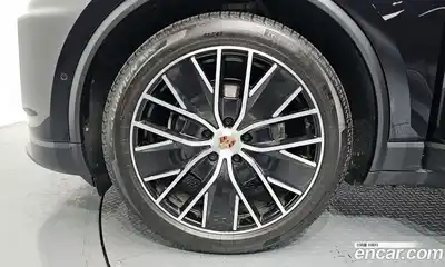 Porsche Macan 2025 0.2 Автомат в Москве № 545481, миниатюра 5