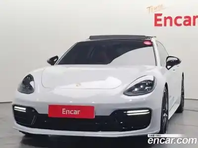 Porsche Panamera, 2020