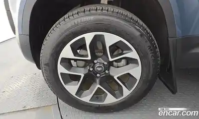 Land Rover Defender 2022 3.0 Автомат в Москве № 546144, миниатюра 5