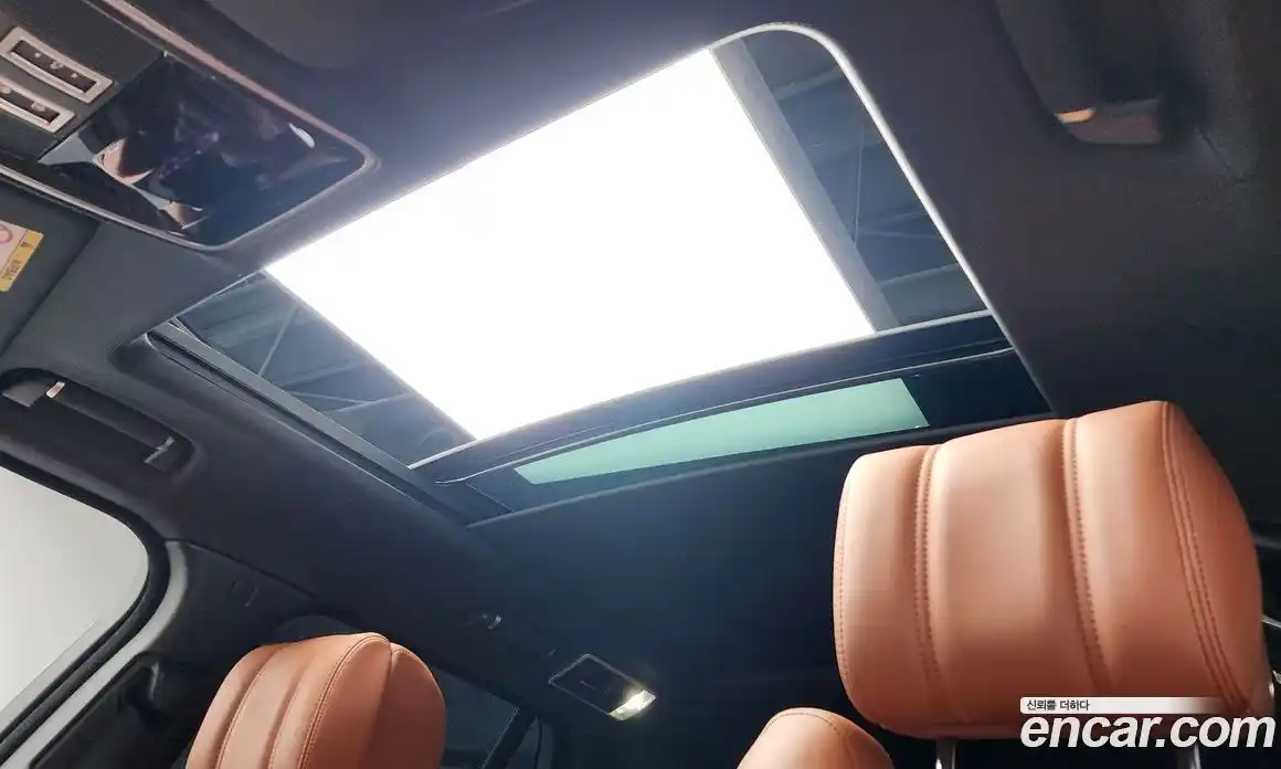 Land Rover Range-Rover 2017 4.4 Автомат в Москве № 546238, фото 19