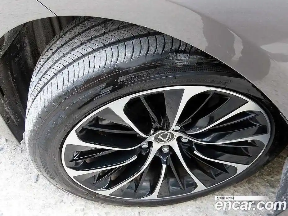 Lexus LS 2022 3.4 Автомат в Москве № 547152, фото 19