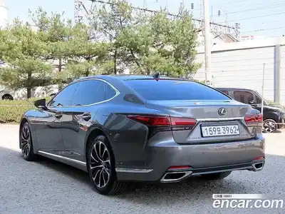 Lexus LS 2022 3.4 Автомат в Москве № 547152, миниатюра 3
