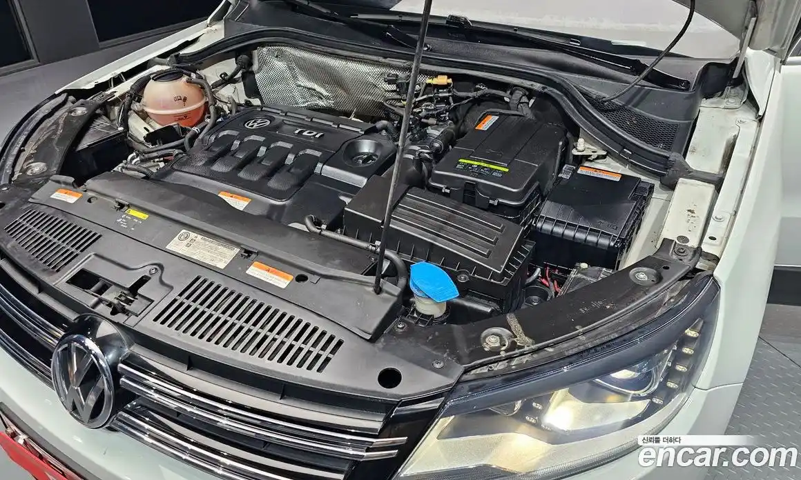 Volkswagen Tiguan 2016 2.0 Автомат в Москве № 547388, фото 6