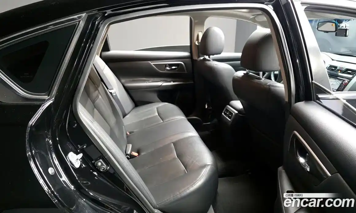 Nissan Altima 2015 2.5 Автомат в Москве № 548082, фото 12