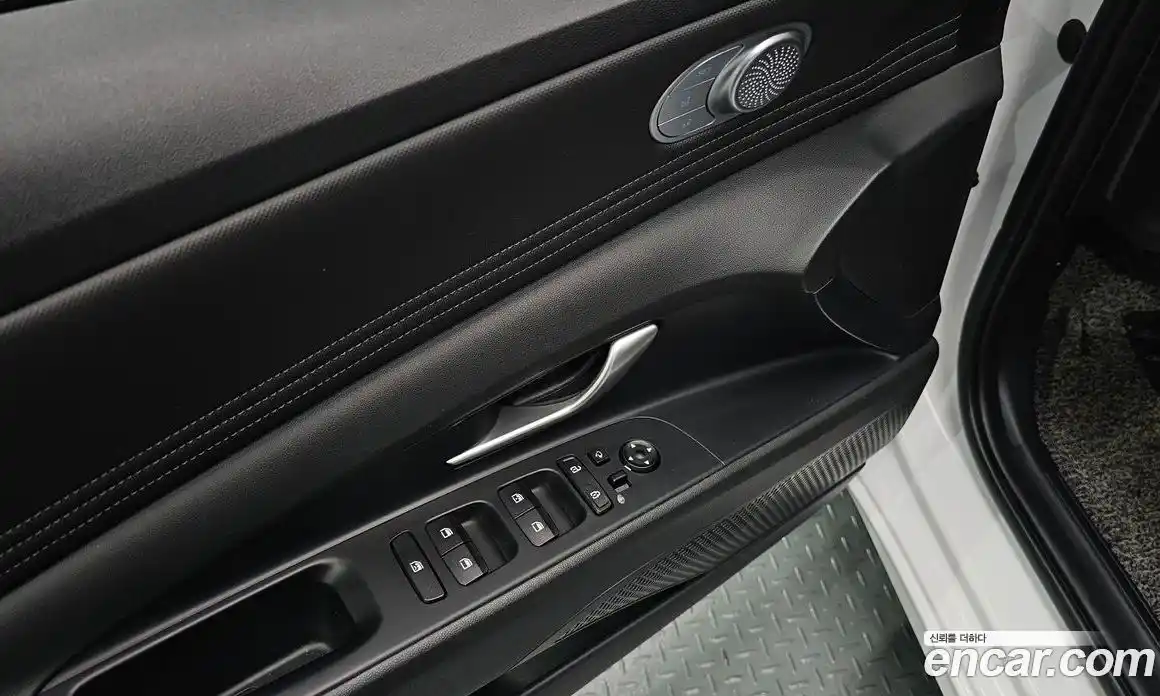 Hyundai Avante 2023 1.6 Автомат в Москве № 5555, фото 5