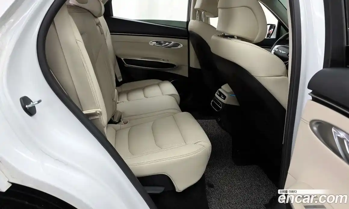 Genesis GV70 2023 2.5 Автомат в Москве № 56945, фото 12