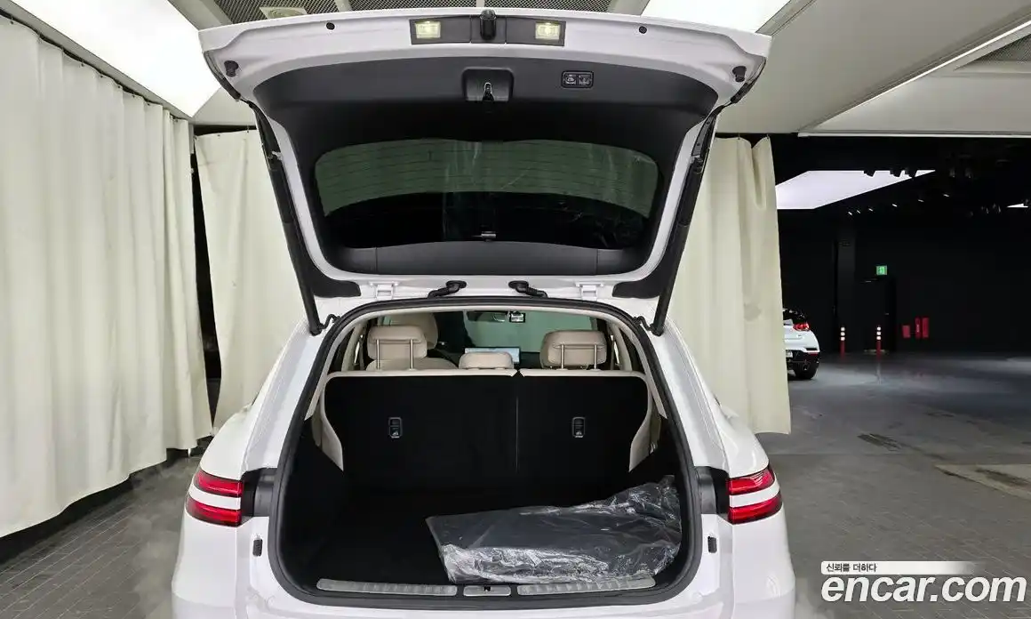 Genesis GV70 2023 2.5 Автомат в Москве № 56945, фото 20