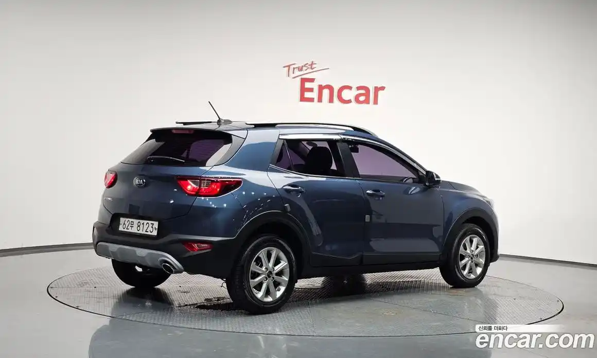 Kia Stonic 2018 1.6 Автомат в Москве № 75124, фото 15