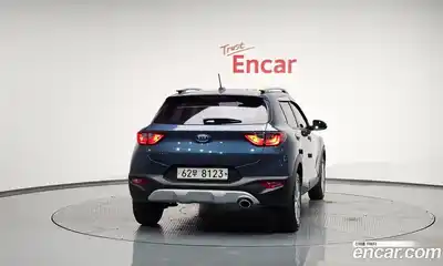 Kia Stonic 2018 1.6 Автомат в Москве № 75124, миниатюра 4