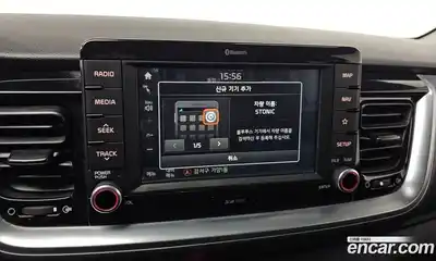 Kia Stonic 2018 1.6 Автомат в Москве № 75124, миниатюра 10