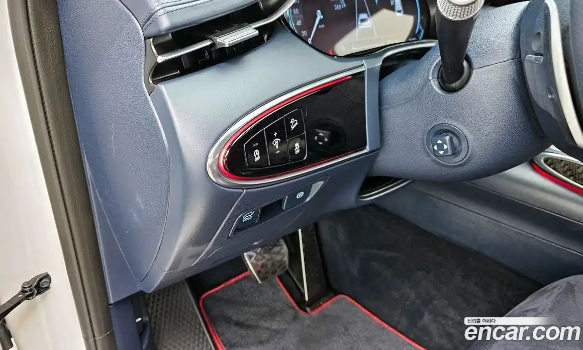 Genesis GV70 2023 2.5 Автомат в Москве № 83272, фото 17