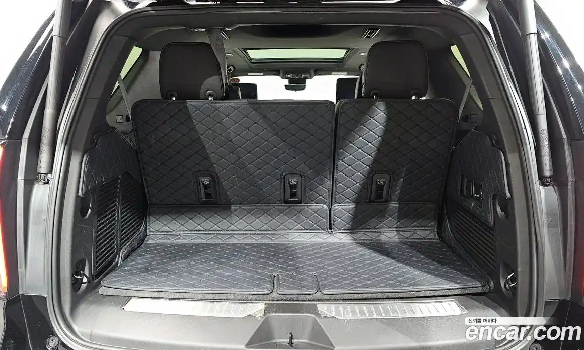 Chevrolet Tahoe 2023 6.2 Автомат в Москве № 99837, фото 11