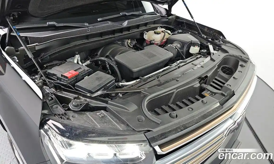 Chevrolet Tahoe 2023 6.2 Автомат в Москве № 99837, фото 18