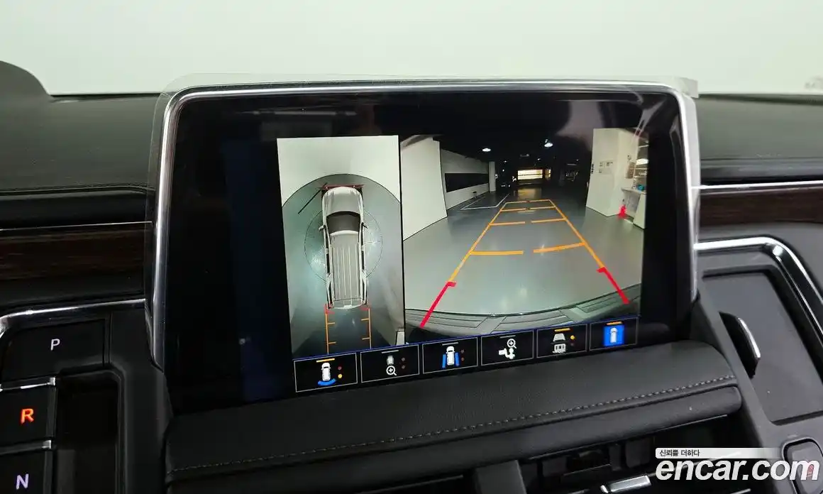 Chevrolet Tahoe 2023 6.2 Автомат в Москве № 99837, фото 10